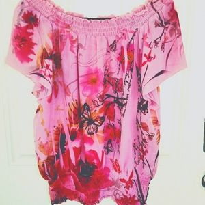 Pink flowered top